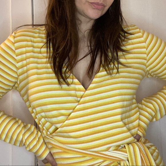 Kendall and Kylie yellow stripped ballet wrap top, nwt - Picture 3 of 6